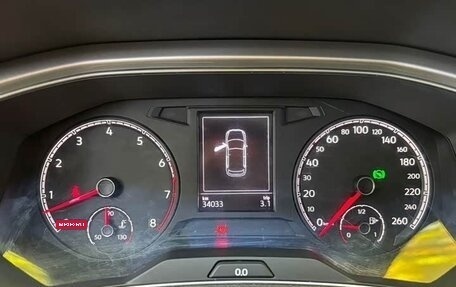 Volkswagen T-Roc I, 2022 год, 1 285 000 рублей, 10 фотография