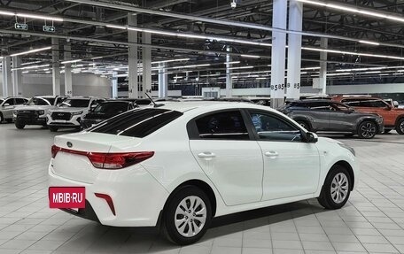 KIA Rio IV, 2017 год, 819 000 рублей, 4 фотография