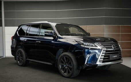 Lexus LX III, 2017 год, 7 900 000 рублей, 4 фотография