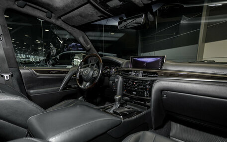 Lexus LX III, 2017 год, 7 900 000 рублей, 24 фотография