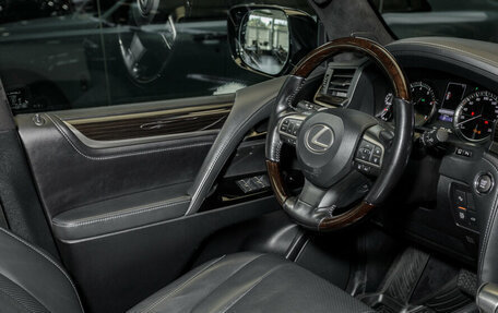 Lexus LX III, 2017 год, 7 900 000 рублей, 23 фотография
