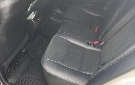 Toyota Camry, 2017 год, 2 350 000 рублей, 2 фотография