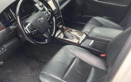 Toyota Camry, 2017 год, 2 350 000 рублей, 5 фотография