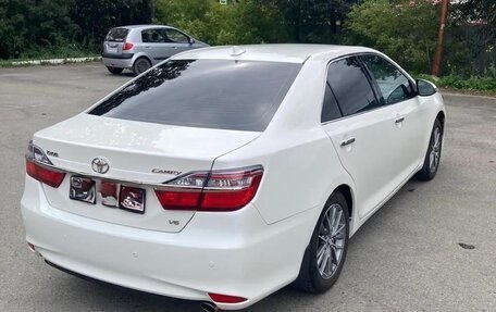 Toyota Camry, 2017 год, 2 350 000 рублей, 11 фотография