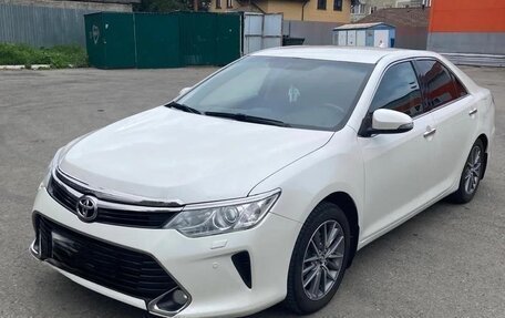 Toyota Camry, 2017 год, 2 350 000 рублей, 12 фотография