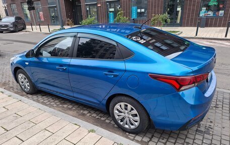 Hyundai Solaris II рестайлинг, 2017 год, 1 100 000 рублей, 3 фотография