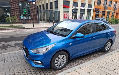 Hyundai Solaris II рестайлинг, 2017 год, 1 100 000 рублей, 2 фотография