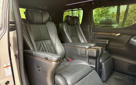 Toyota Alphard III, 2019 год, 5 250 000 рублей, 8 фотография