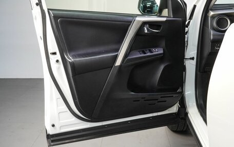 Toyota RAV4, 2013 год, 1 999 000 рублей, 11 фотография