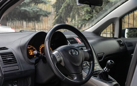 Toyota Auris II, 2008 год, 700 000 рублей, 19 фотография