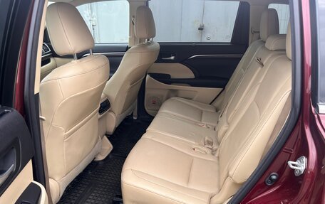 Toyota Highlander III, 2014 год, 2 500 000 рублей, 8 фотография