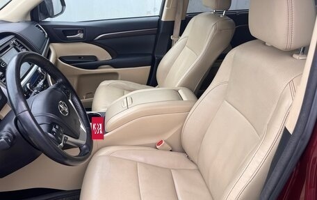 Toyota Highlander III, 2014 год, 2 500 000 рублей, 7 фотография