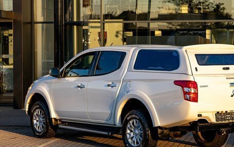Mitsubishi L200 IV рестайлинг, 2015 год, 1 695 000 рублей, 8 фотография