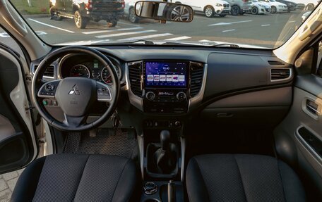 Mitsubishi L200 IV рестайлинг, 2015 год, 1 695 000 рублей, 15 фотография