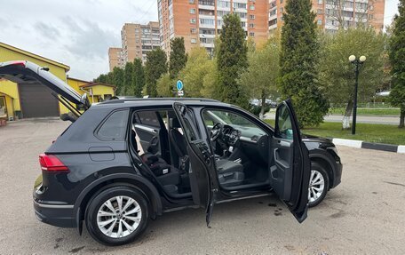 Volkswagen Tiguan II, 2021 год, 3 000 000 рублей, 4 фотография