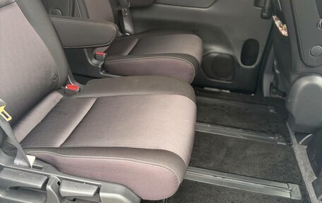Nissan Serena IV, 2018 год, 1 980 000 рублей, 13 фотография