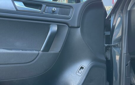 Volkswagen Touareg III, 2012 год, 1 620 000 рублей, 26 фотография
