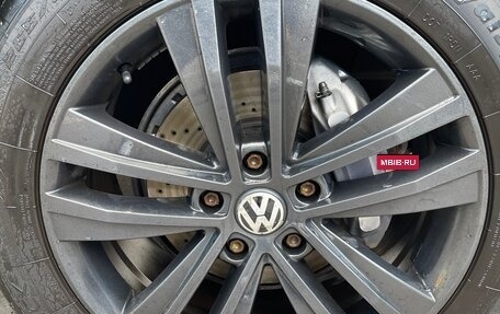 Volkswagen Touareg III, 2012 год, 1 620 000 рублей, 31 фотография