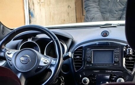Nissan Juke II, 2011 год, 850 000 рублей, 2 фотография