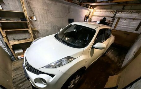 Nissan Juke II, 2011 год, 850 000 рублей, 38 фотография