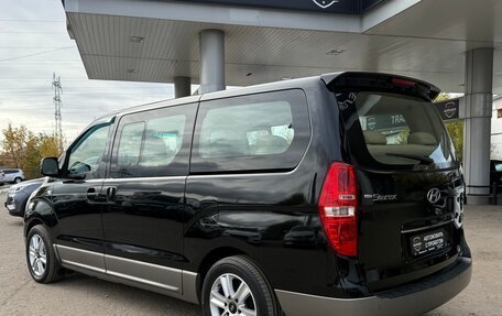 Hyundai Grand Starex Grand Starex I рестайлинг 2, 2010 год, 1 580 000 рублей, 7 фотография