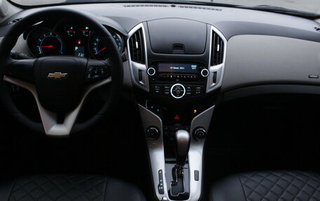 Chevrolet Cruze II, 2014 год, 945 000 рублей, 7 фотография