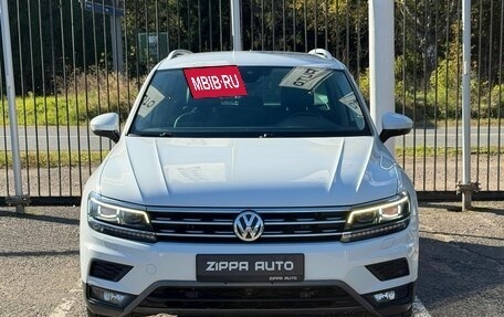 Volkswagen Tiguan II, 2019 год, 2 749 000 рублей, 2 фотография