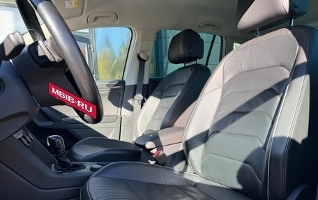 Volkswagen Tiguan II, 2019 год, 2 749 000 рублей, 17 фотография