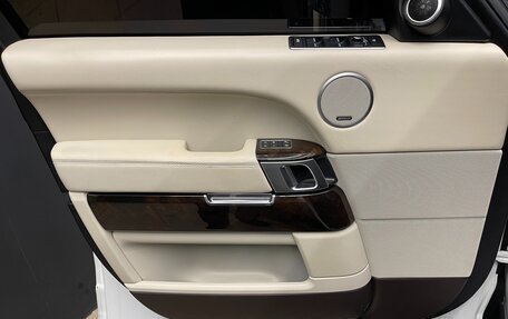 Land Rover Range Rover IV рестайлинг, 2016 год, 4 000 000 рублей, 9 фотография