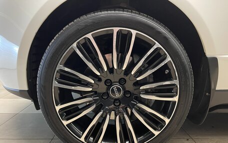Land Rover Range Rover IV рестайлинг, 2016 год, 4 000 000 рублей, 23 фотография
