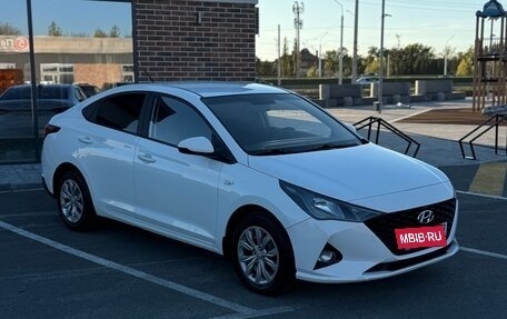 Hyundai Solaris II рестайлинг, 2020 год, 1 480 000 рублей, 4 фотография