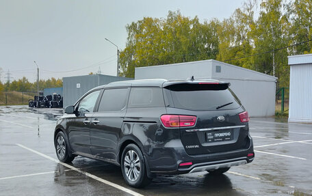 KIA Carnival III, 2019 год, 2 570 000 рублей, 11 фотография