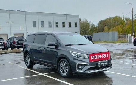 KIA Carnival III, 2019 год, 2 570 000 рублей, 7 фотография
