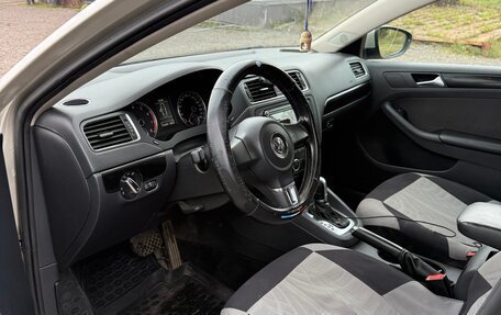 Volkswagen Jetta VI, 2012 год, 1 350 000 рублей, 6 фотография