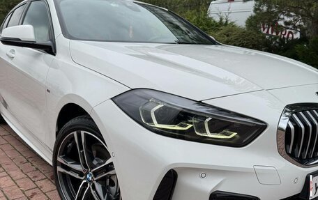BMW 1 серия, 2021 год, 2 850 000 рублей, 7 фотография