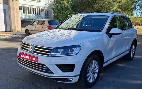 Volkswagen Touareg III, 2015 год, 2 690 000 рублей, 1 фотография