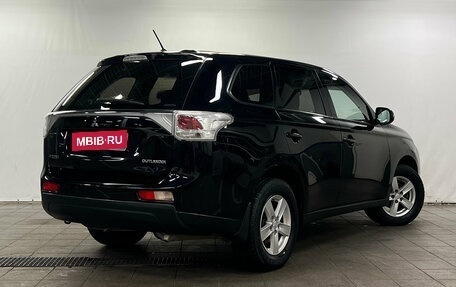 Mitsubishi Outlander III рестайлинг 3, 2012 год, 1 230 000 рублей, 2 фотография