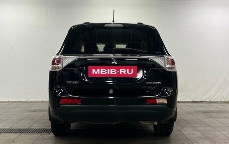 Mitsubishi Outlander III рестайлинг 3, 2012 год, 1 230 000 рублей, 6 фотография
