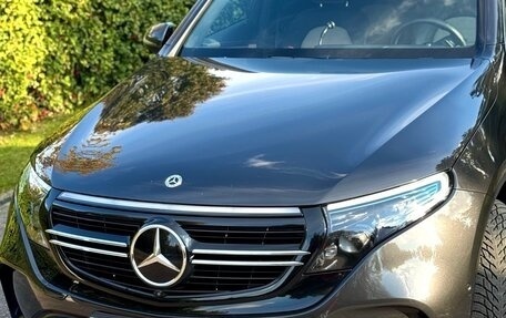 Mercedes-Benz EQC, 2021 год, 5 170 000 рублей, 21 фотография
