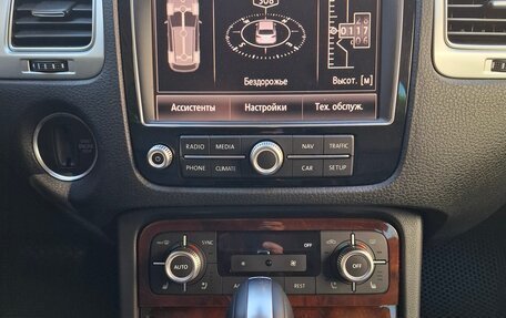 Volkswagen Touareg III, 2015 год, 2 690 000 рублей, 13 фотография