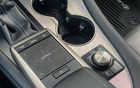 Lexus RX IV рестайлинг, 2020 год, 5 200 000 рублей, 19 фотография