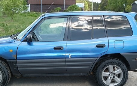 Toyota RAV4, 1997 год, 450 000 рублей, 2 фотография
