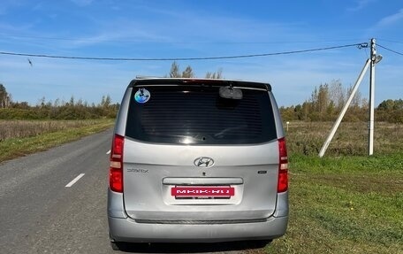 Hyundai Grand Starex Grand Starex I рестайлинг 2, 2011 год, 1 390 000 рублей, 4 фотография