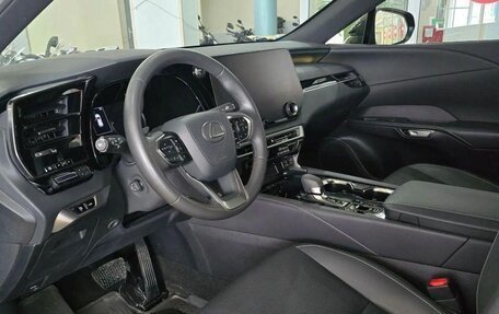 Lexus RX IV рестайлинг, 2023 год, 9 350 000 рублей, 8 фотография