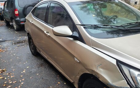 Hyundai Solaris II рестайлинг, 2011 год, 160 000 рублей, 3 фотография