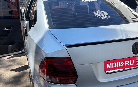 Volkswagen Polo VI (EU Market), 2015 год, 950 000 рублей, 2 фотография