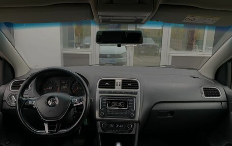 Volkswagen Polo VI (EU Market), 2015 год, 729 000 рублей, 13 фотография