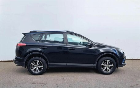 Toyota RAV4, 2017 год, 1 920 000 рублей, 4 фотография