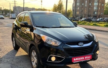 Hyundai ix35 I рестайлинг, 2013 год, 1 050 000 рублей, 2 фотография