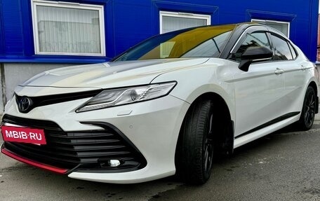 Toyota Camry, 2021 год, 3 500 000 рублей, 2 фотография